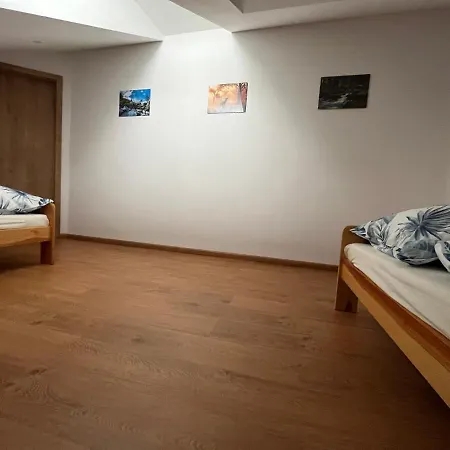 U Pola Apartman